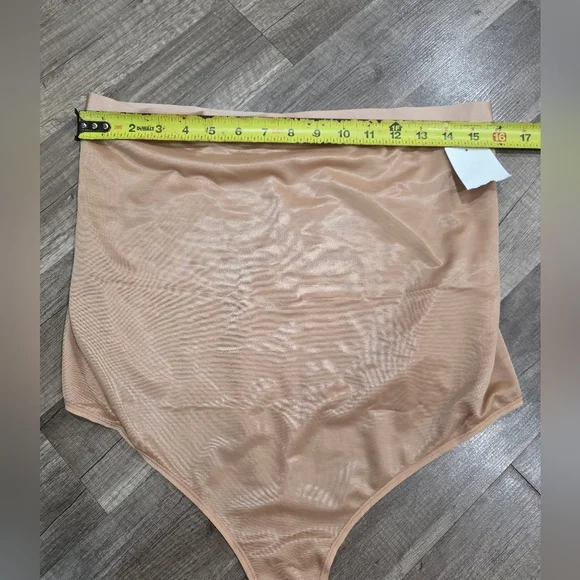 Nwot SKIMS High Waist Seamless Body Shaper Thong Pants Shapewear 3x Plus Torrid - Picture 9 of 12